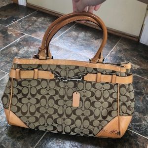 LIKE NEW Coach Purse Authentic